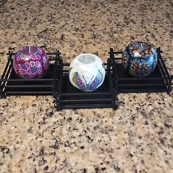Set of 3 Candles with Metal Stand. 3 Different Beautiful Designs. - Picture 1 of 16